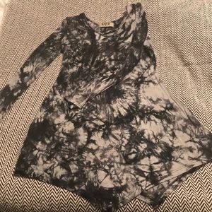 Black and grey tie-dye print tunic
